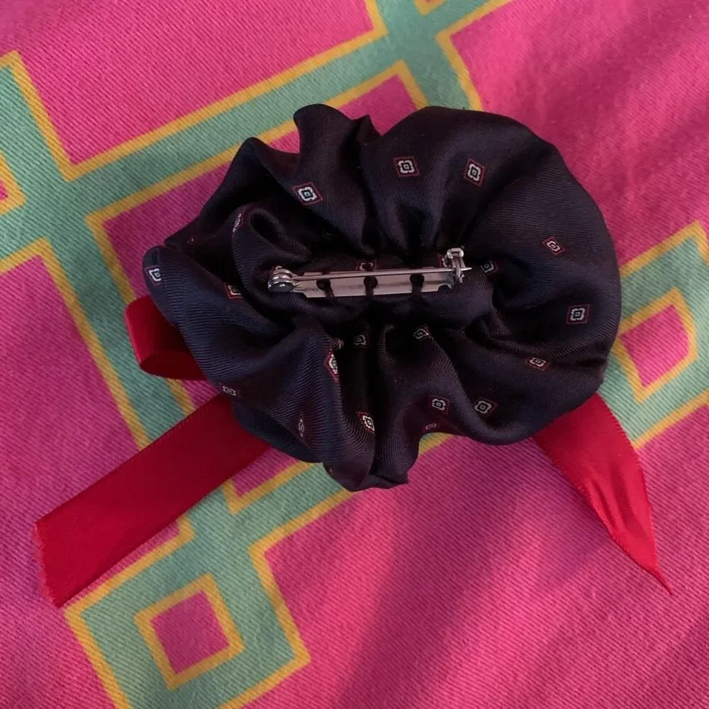 Vintage Recycled Dragon Brooch with Red Ribbon - Picture 3 of 3